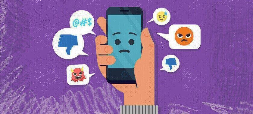 family smiling teens-bullied-on-whatsapp-image1